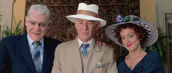 Movie still from “Gods and Monsters” (1998), directed by Bill Condon – An older man wearing a suit and a hat; Close Up shot, High angle