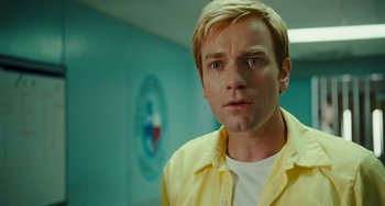 Movie still from “I Love You Phillip Morris” (2009), directed by John Requa – A person wearing a yellow shirt; Close Up shot, Low angle