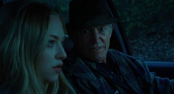 Movie still from “Jennifer's Body” (2009), directed by Karyn Kusama – A man and a woman sitting in the back of a car; Close Up shot, Over the shoulder angle