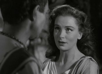 Movie still from “Julius Caesar” (1953), directed by Joseph L. Mankiewicz – An old black and white photo of a man and a woman; Close Up shot, Over the shoulder angle