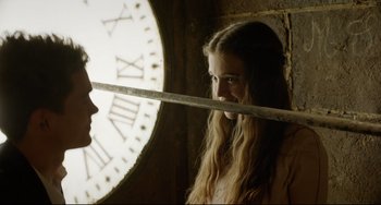 Movie still from “Everybody Knows” (2018), directed by Asghar Farhadi – A woman with long blonde hair is looking in the mirror; Close Up shot, Over the shoulder angle