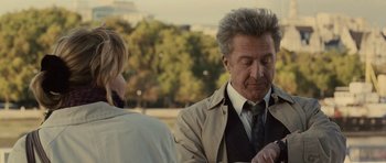 Movie still from “Last Chance Harvey” (2008), directed by Joel Hopkins – A man and a woman are looking at each other; Close Up shot, Over the shoulder angle