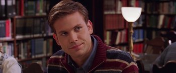 Movie still from “Legally Blonde” (2001), directed by Robert Luketic – A person wearing a sweater; Close Up shot, Over the shoulder angle