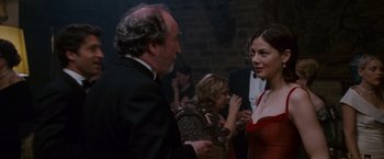 Movie still from “Made of Honor” (2008), directed by Paul Weiland – A man and a woman are talking to each other; Medium shot, Over the shoulder angle