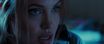 Movie still from “Mr. & Mrs. Smith” (2005), directed by Doug Liman – A woman's face in a car; Close Up shot, Over the shoulder angle