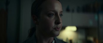 Movie still from “Fractured” (2019), directed by Brad Anderson – A person looking at the camera; Close Up shot, Low angle