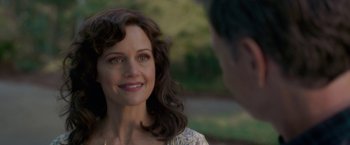 Movie still from “Gerald's Game” (2017), directed by Mike Flanagan – A person with long hair; Close Up shot, Over the shoulder angle
