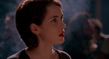 Movie still from “Reality Bites” (1994), directed by Ben Stiller – A person looking up at the sky; Close Up shot, Over the shoulder angle