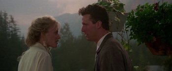Movie still from “Roxanne” (1987), directed by Fred Schepisi – A man and a woman talking to each other; Close Up shot, Low angle