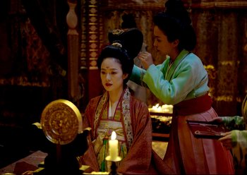 Movie still from “The Assassin” (2015), directed by Hsiao-Hsien Hou – Two women dressed in traditional japanese clothing; Medium shot, Over the shoulder angle