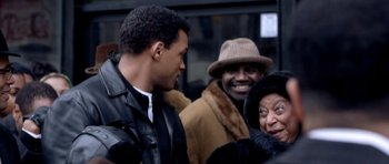 Movie still from “Ali” (2001), directed by Michael Mann – Close Up shot, Over the shoulder angle