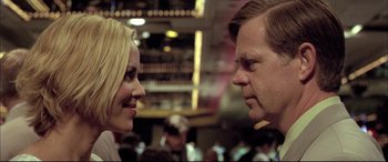 Movie still from “The Cooler” (2003), directed by Wayne Kramer – A man and a woman talking to each other in a restaurant; Close Up shot, Over the shoulder angle