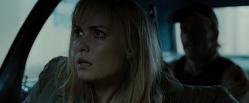 Movie still from “The Crazies” (2010), directed by Breck Eisner – A person with long hair; Close Up shot, Over the shoulder angle