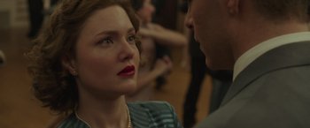 Movie still from “The Finest Hours” (2016), directed by Craig Gillespie – A man and a woman looking at one another; Close Up shot, Over the shoulder angle