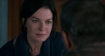 Movie still from “The Guardian” (2006), directed by Andrew Davis – A person sitting in front of another person; Close Up shot, Over the shoulder angle