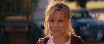 Movie still from “The Guilt Trip” (2012), directed by Anne Fletcher – A person wearing a white shirt; Close Up shot, Over the shoulder angle
