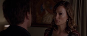 Movie still from “The Incredible Burt Wonderstone” (2013), directed by Don Scardino – A woman looking at a man in front of a painting; Close Up shot, Over the shoulder angle