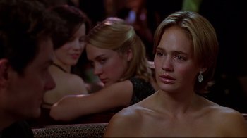 Movie still from “The Last Days of Disco” (1998), directed by Whit Stillman – A group of women sitting on a couch; Close Up shot, Over the shoulder angle