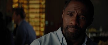 Movie still from “The Mountain Between Us” (2017), directed by Hany Abu-Assad – A person with a beard; Close Up shot, Over the shoulder angle