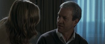 Movie still from “The Square” (2008), directed by Nash Edgerton – A man and a woman talking to each other; Close Up shot, Over the shoulder angle