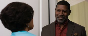 Movie still from “Think Like a Man Too” (2014), directed by Tim Story – A man and a woman are talking to each other; Close Up shot, Over the shoulder angle