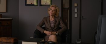 Movie still from “Truth” (2015), directed by James Vanderbilt – A woman sitting in a chair in front of a mirror; Medium shot, Low angle