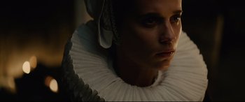 Movie still from “Tulip Fever” (2017), directed by Justin Chadwick – A person wearing a white dress; Close Up shot, Low angle