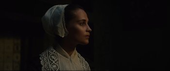 Movie still from “Tulip Fever” (2017), directed by Justin Chadwick – A woman wearing a white veil and a white dress; Close Up shot, Low angle