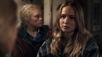 Movie still from “Winter's Bone” (2010), directed by Debra Granik – Two women standing next to each other in a room; Close Up shot, Over the shoulder angle