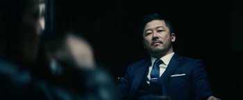 Movie still from “Kate” (2021), directed by Cedric Nicolas-Troyan – Close Up shot, Over the shoulder angle