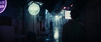 Movie still from “Kate” (2021), directed by Cedric Nicolas-Troyan – Close Up shot, Over the shoulder angle