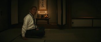 Movie still from “Kate” (2021), directed by Cedric Nicolas-Troyan – Medium shot, High angle