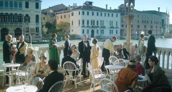 Movie still from “Lady Chatterley's Lover” (2022), directed by Laure de Clermont-Tonnerre – Wide shot, High angle