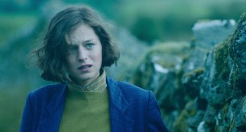 Movie still from “Lady Chatterley's Lover” (2022), directed by Laure de Clermont-Tonnerre – Close Up shot, Over the shoulder angle