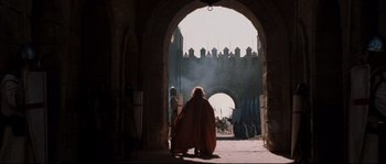 Movie still from “Kingdom of Heaven” (2005), directed by Ridley Scott – Wide shot, Low angle