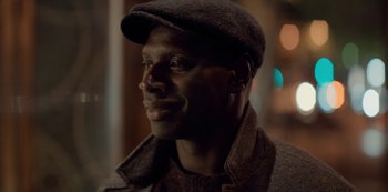 Movie still from “Lupin” (2021), created by Tigran Rosine – Close Up shot, Over the shoulder angle