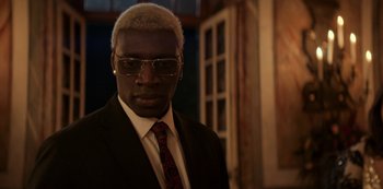 Movie still from “Lupin” (2021), created by Tigran Rosine – Close Up shot, Low angle