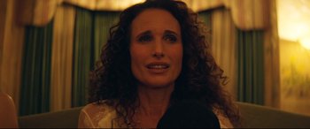 Movie still from “Magic Mike XXL” (2015), directed by Gregory Jacobs – A person with curly hair; Close Up shot, Over the shoulder angle