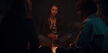 Movie still from “Marianne” (2019), created by Samuel Bodin – Medium shot, Over the shoulder angle