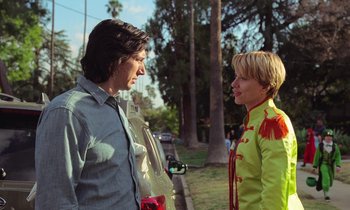 Movie still from “Marriage Story” (2019), directed by Noah Baumbach – Medium shot, Over the shoulder angle