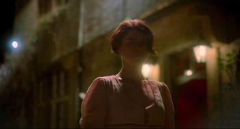 Movie still from “Men” (2022), directed by Alex Garland – A woman with blood all over her face and neck; Close Up shot, Low angle