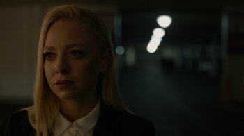 Movie still from “Mr. Robot” (2015), created by Sam Esmail – A woman with blonde hair wearing a white shirt; Close Up shot, Over the shoulder angle