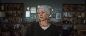 Movie still from “Penguin Bloom” (2020), directed by Glendyn Ivin – A woman wearing a sweater and a hat; Close Up shot, Over the shoulder angle