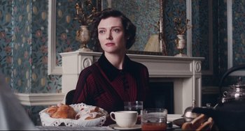 Movie still from “Phantom Thread” (2017), directed by Paul Thomas Anderson – Medium shot, Low angle