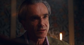 Movie still from “Phantom Thread” (2017), directed by Paul Thomas Anderson – Close Up shot, Over the shoulder angle