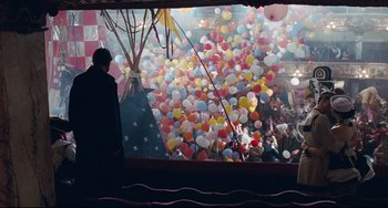 Movie still from “Phantom Thread” (2017), directed by Paul Thomas Anderson – Extreme Wide shot, High angle