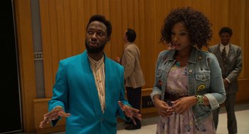 Movie still from “Sandy Wexler” (2017), directed by Steven Brill – Medium shot, Over the shoulder angle