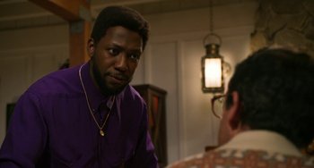 Movie still from “Sandy Wexler” (2017), directed by Steven Brill – Medium shot, Over the shoulder angle