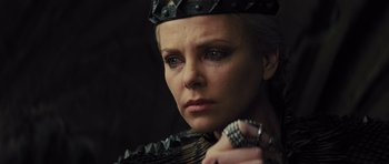 Movie still from “Snow White and the Huntsman” (2012), directed by Rupert Sanders – A person wearing a crown; Close Up shot, Low angle