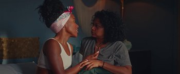 Movie still from “Someone Great” (2019), directed by Jennifer Kaytin Robinson – A woman and a girl talking to each other; Close Up shot, Over the shoulder angle